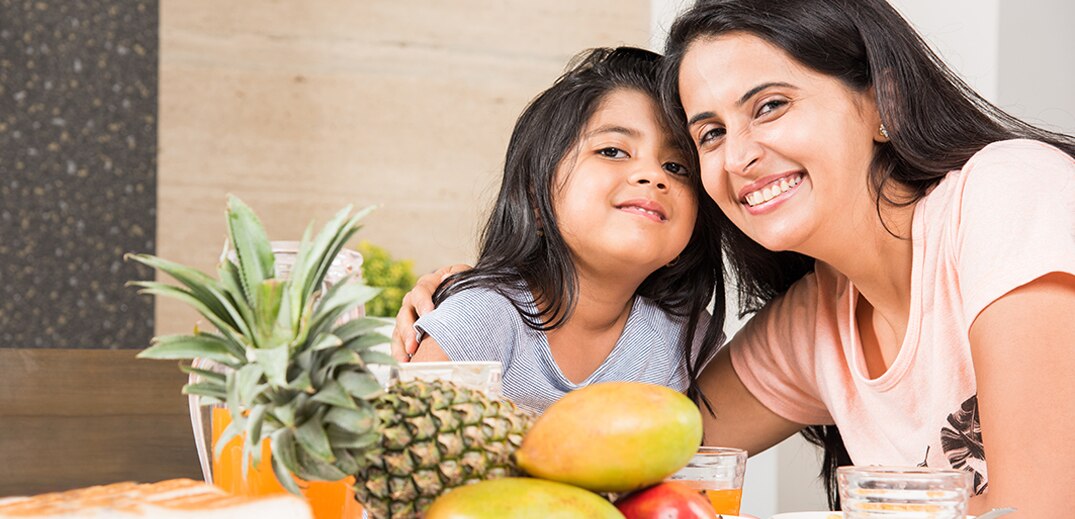 HKP_building_healthier_habits_mum-and-daughter