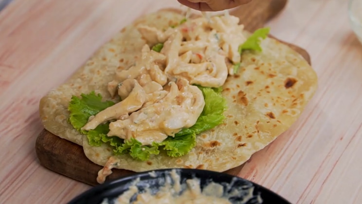 Farata Roulé Au Poulet